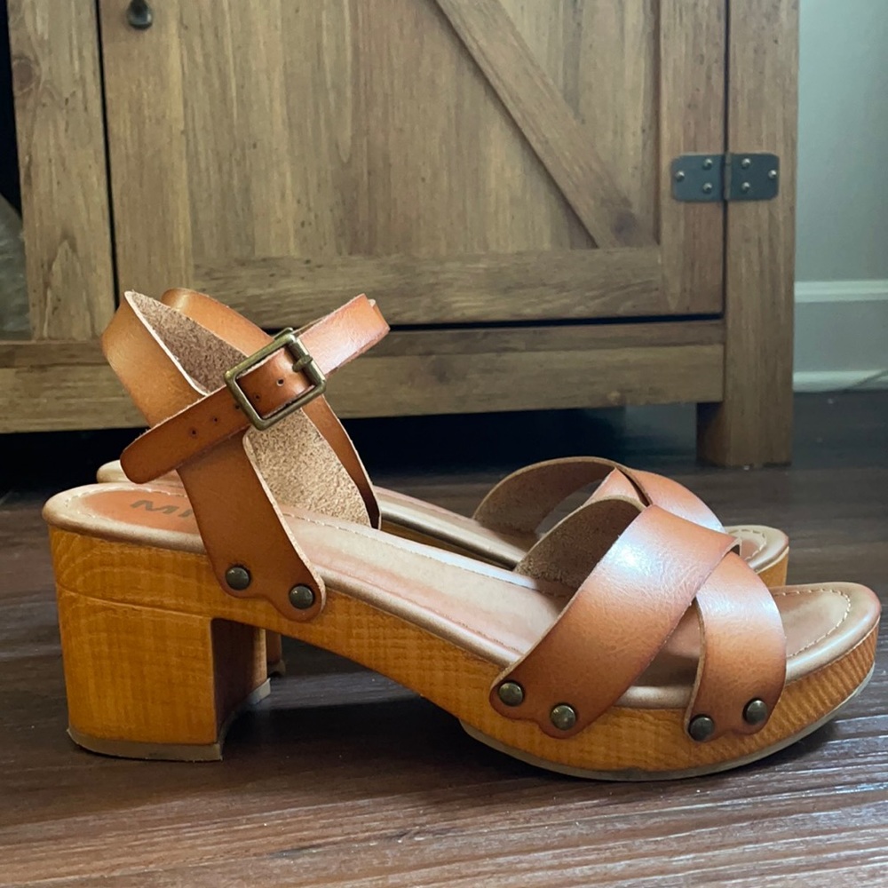 MIA Cognac Heeled Sandal
